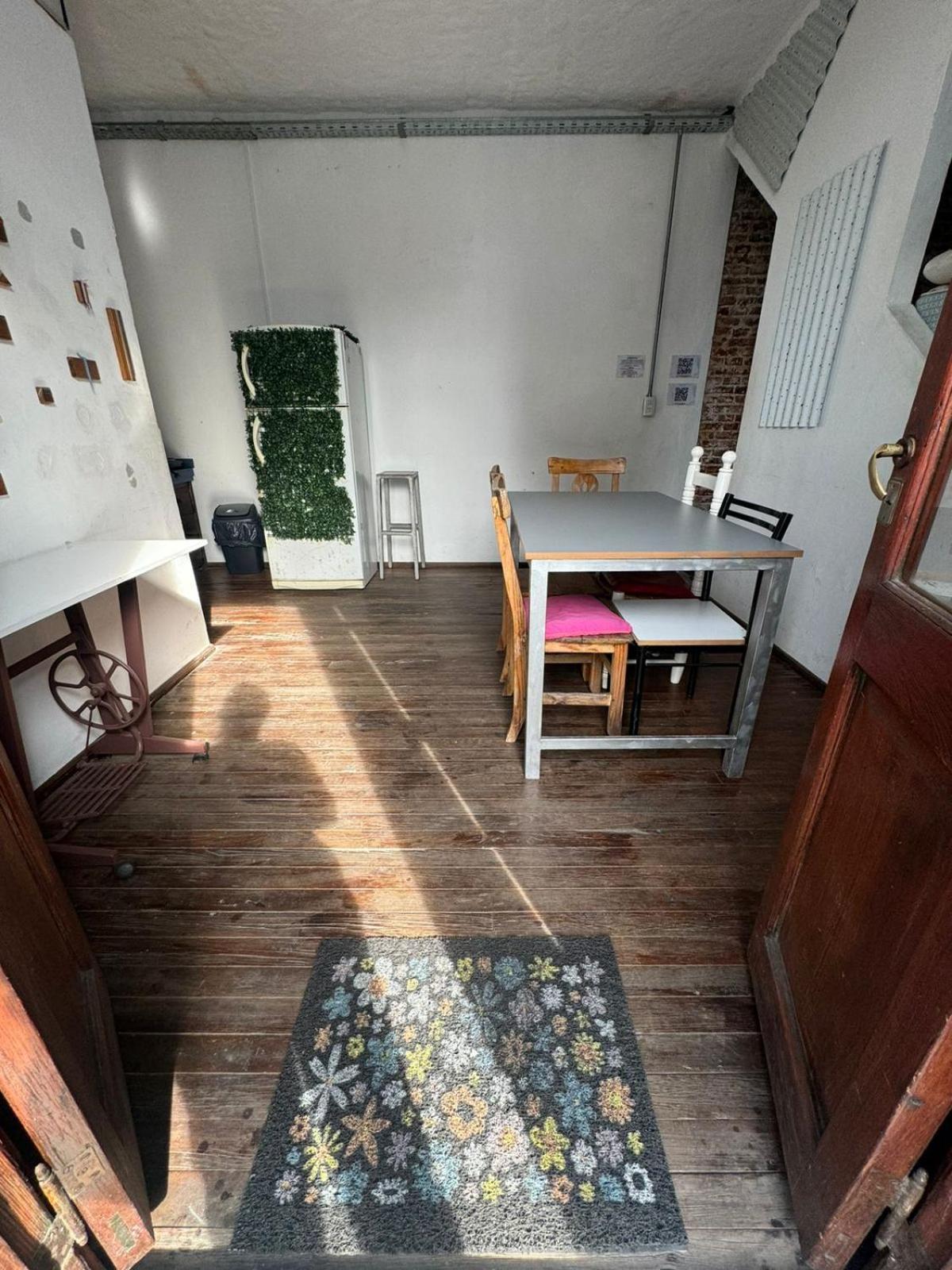 High Hostel Росарио Екстериор снимка